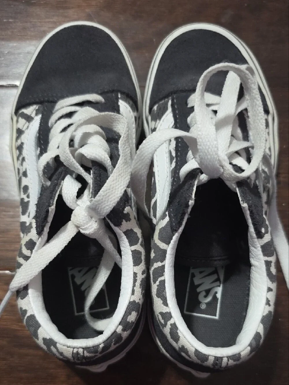 Vans Black and White Kids Skate Sneakers with Pattern